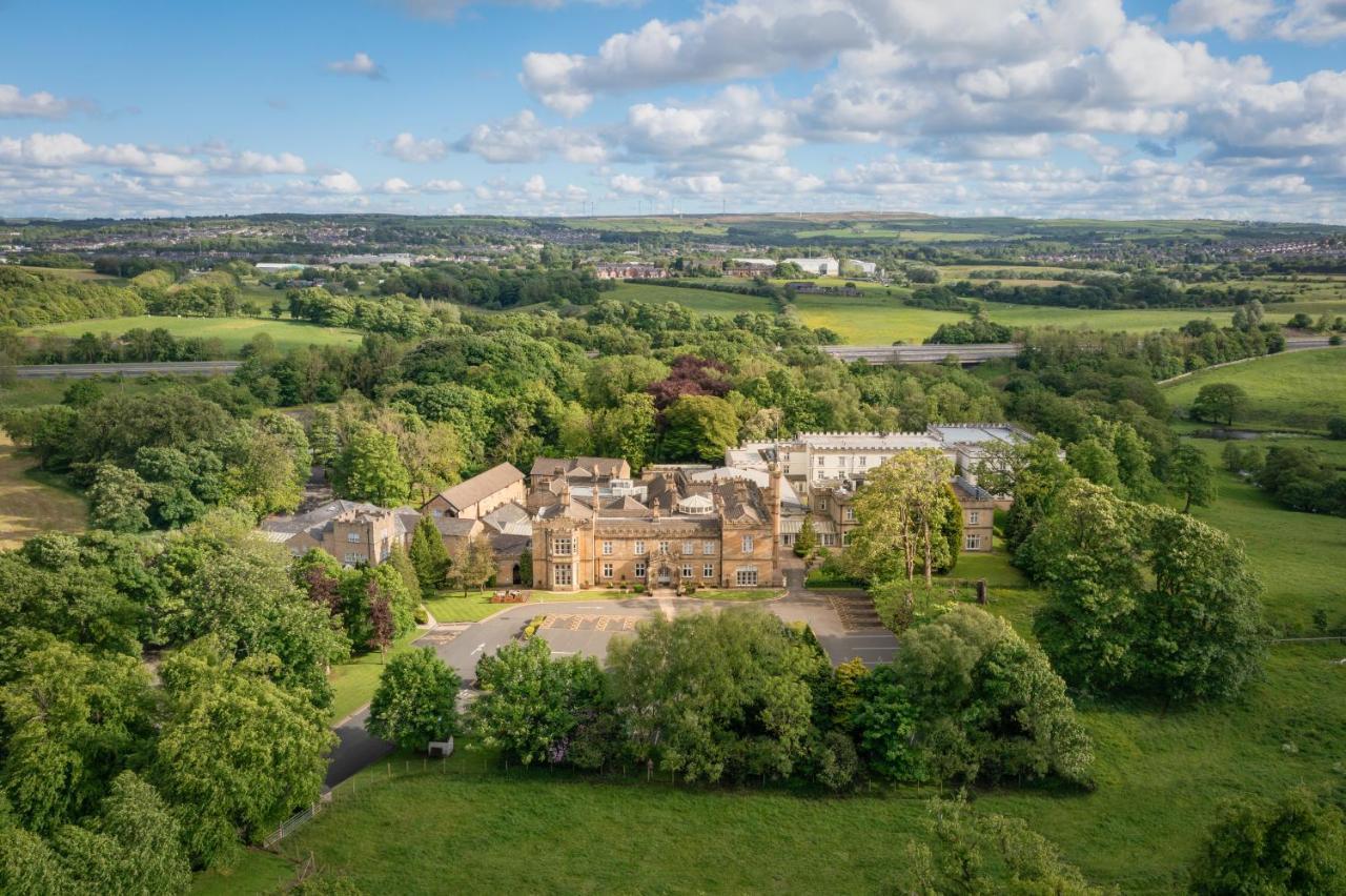 Mercure Blackburn Dunkenhalgh Hotel & Spa Акрингтън Екстериор снимка