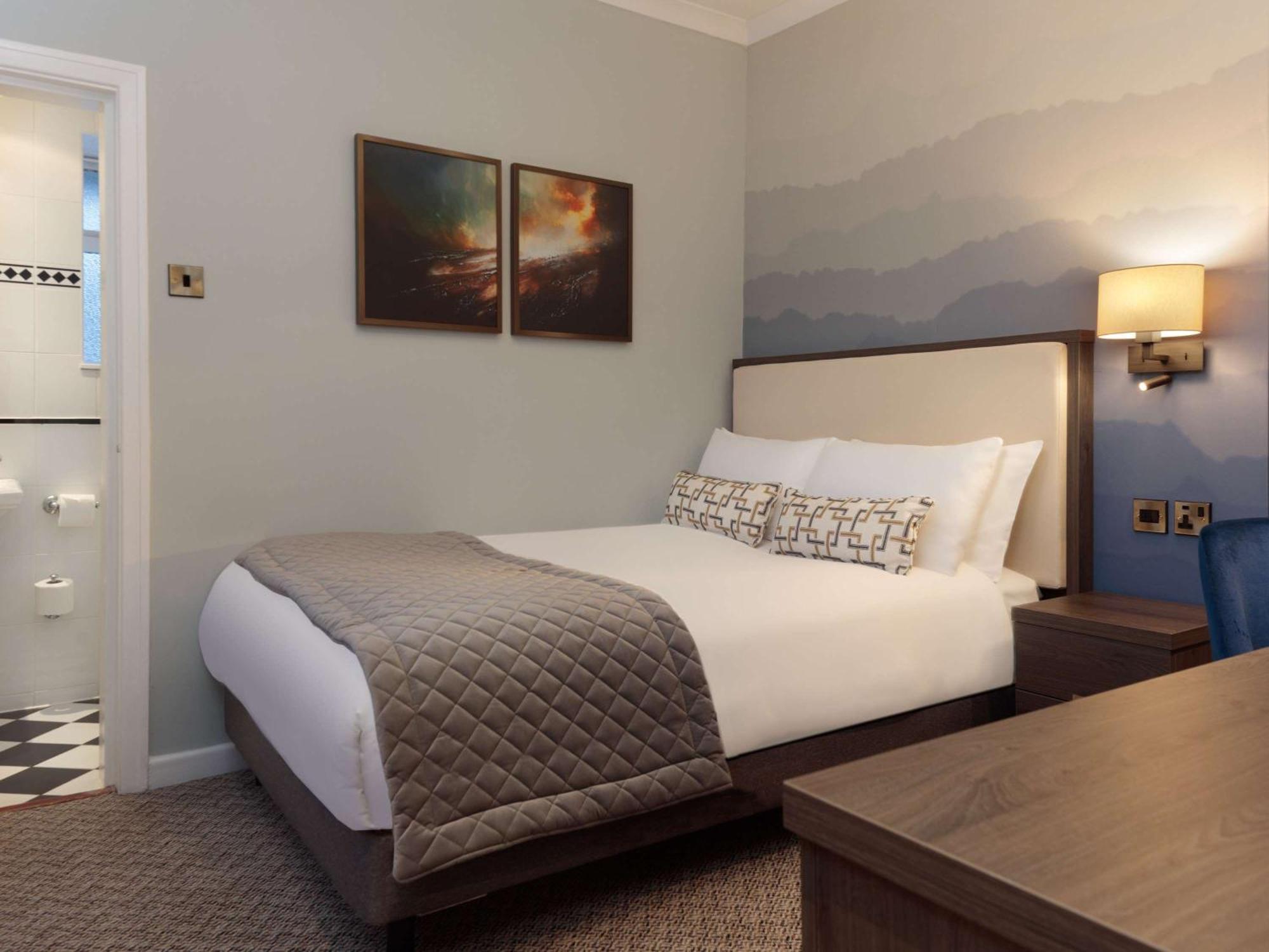 Mercure Blackburn Dunkenhalgh Hotel & Spa Акрингтън Екстериор снимка