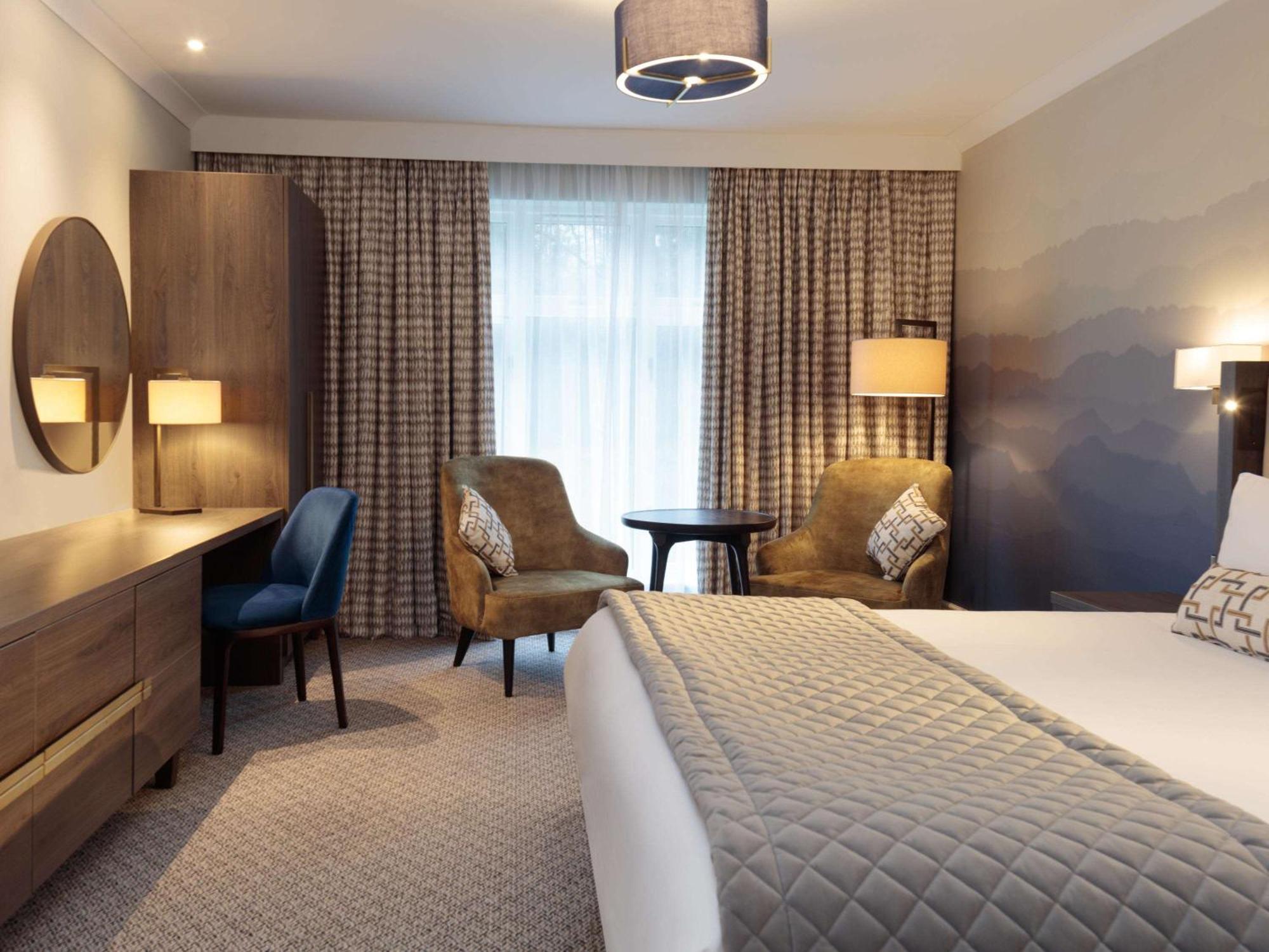 Mercure Blackburn Dunkenhalgh Hotel & Spa Акрингтън Екстериор снимка