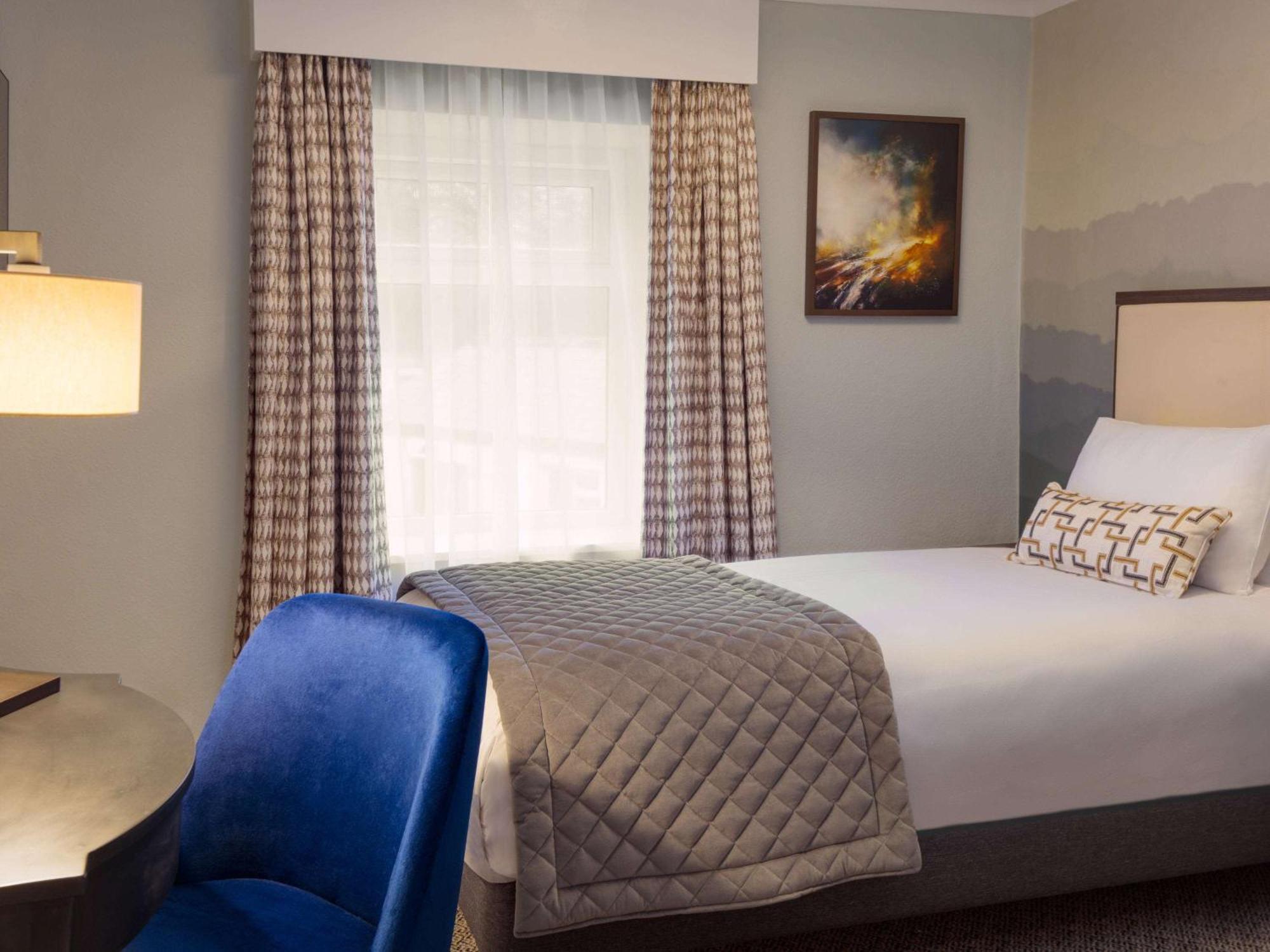 Mercure Blackburn Dunkenhalgh Hotel & Spa Акрингтън Екстериор снимка